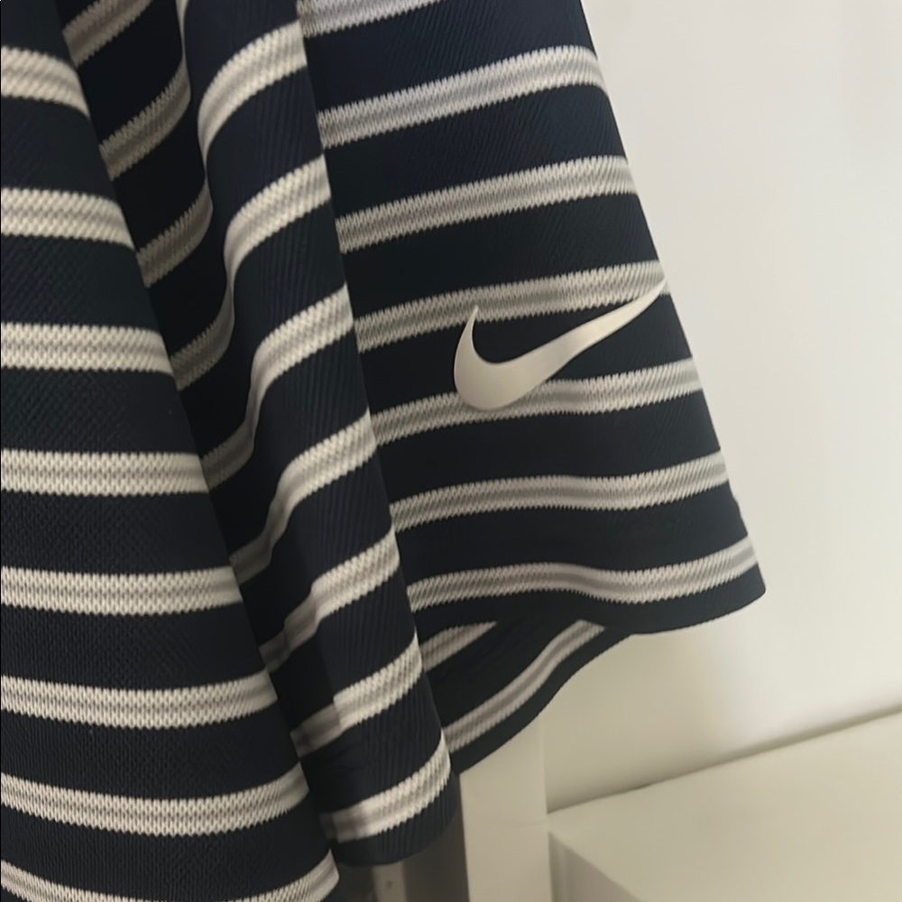 Nike Black and White Striped Men's Polo Shirt - Picture 3 of 3